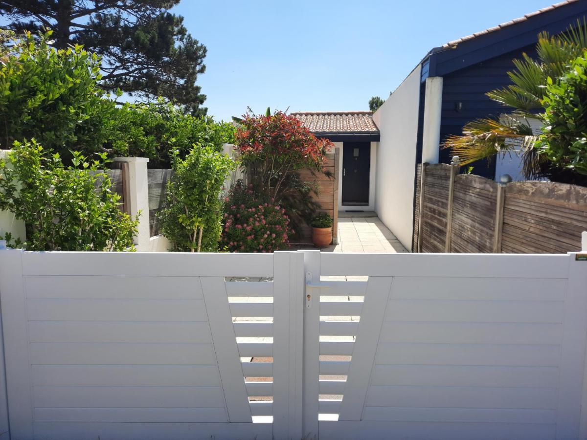 Villa Privee A 300M De La Plage 圣吉尔-克鲁瓦德维 外观 照片